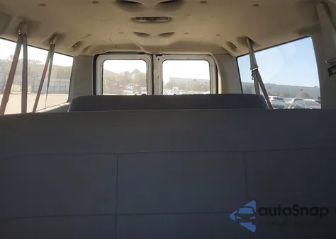 2007 Ford Econoline E150 Wagon z USA, uszkodzony, nr VIN 1FMNE11W27DB30926